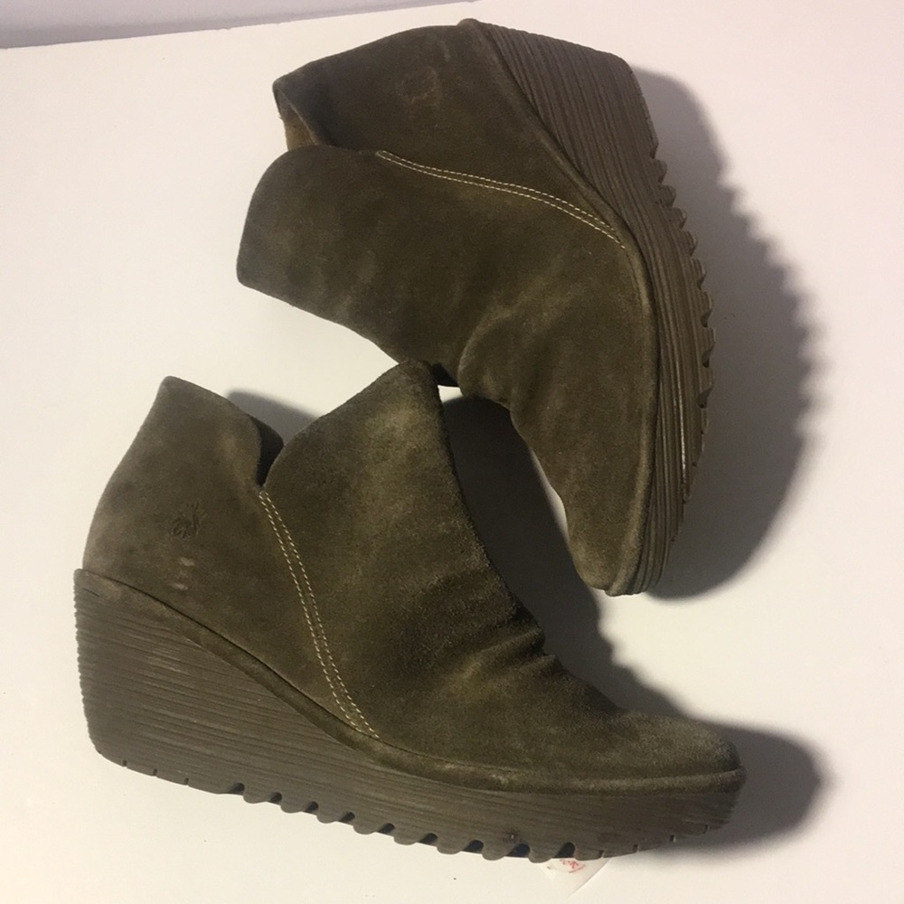 FLY LONDON NILO WEDGE BOOTIE-SAGE GREEN - Picture 3 of 8
